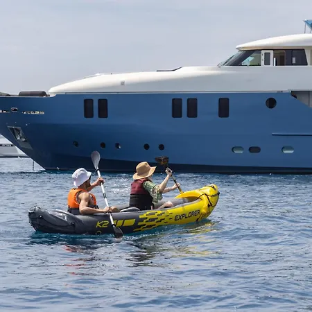 船屋 Irama Luxury Superyacht 6 & Hot Tub & Water Toys 戛纳